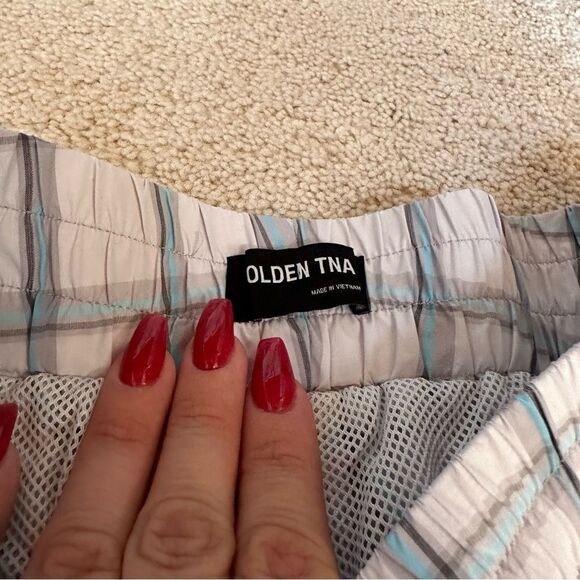 Aritzia Golden Tna White checkered/plaid print cargo jogger pants - Picture 8 of 11